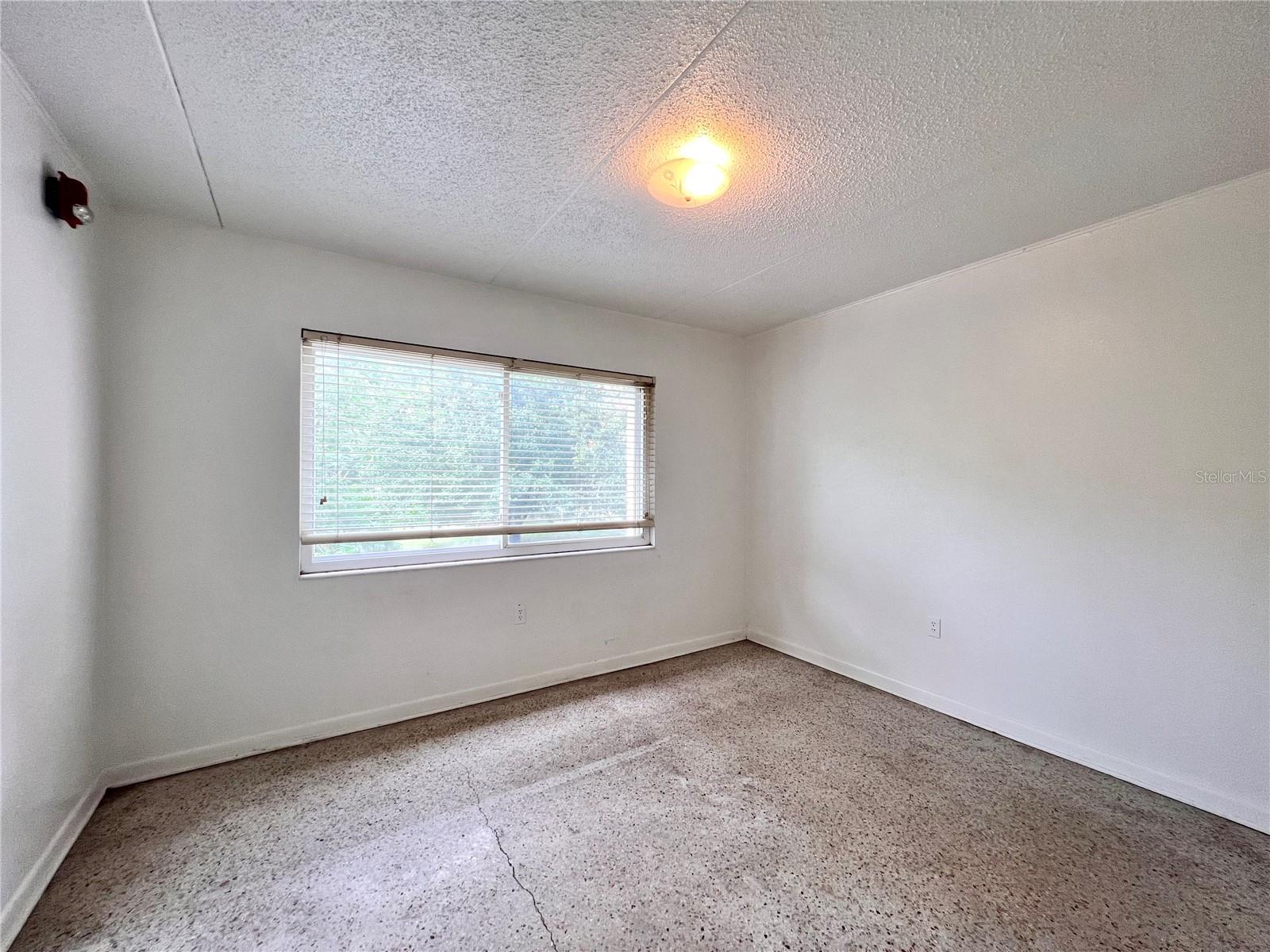 Image 9 of 14 For 1303 6th Street 4