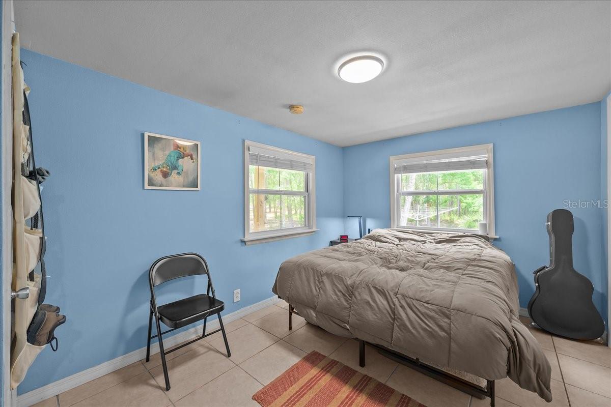 Image 8 of 31 For 21329 111th Avenue