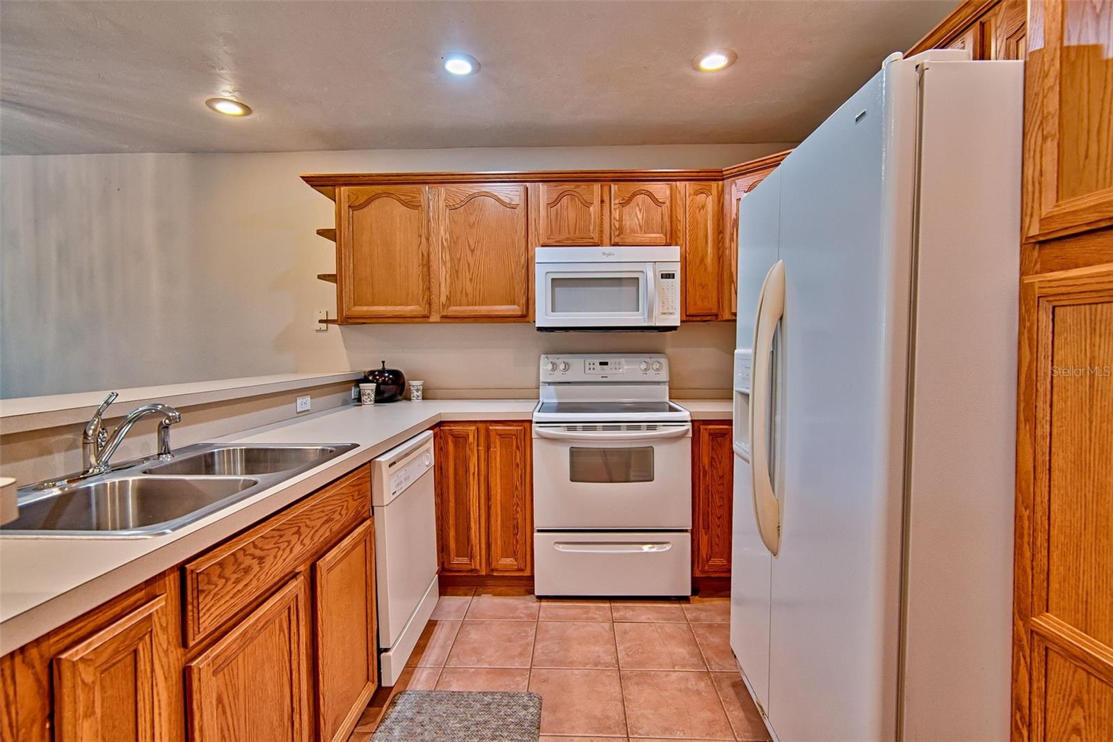 Image 7 of 20 For 2631 104th Court C