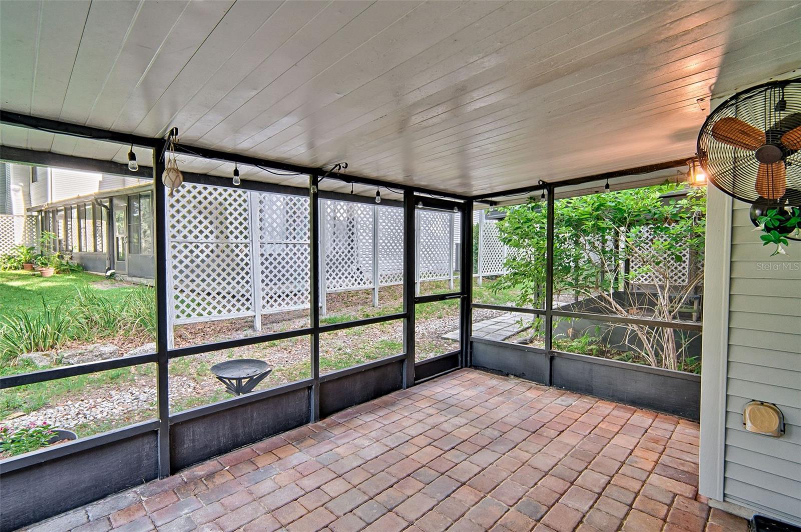 Image 13 of 19 For 832 42nd Terrace