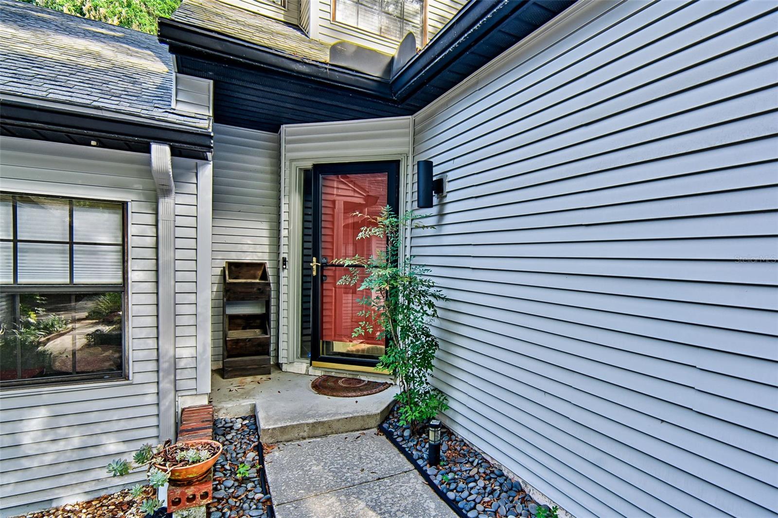 Image 3 of 19 For 832 42nd Terrace