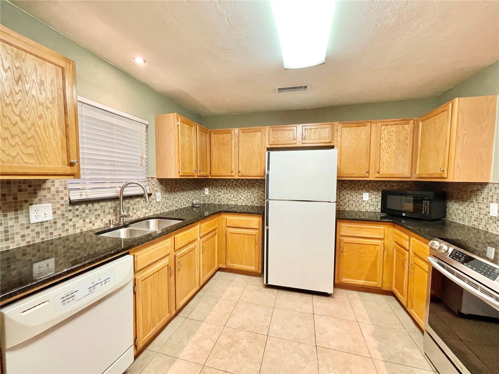 Image 4 of 17 For 9754 52nd Road