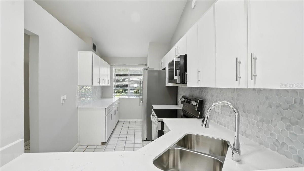 Image 16 of 35 For 819 51st Way