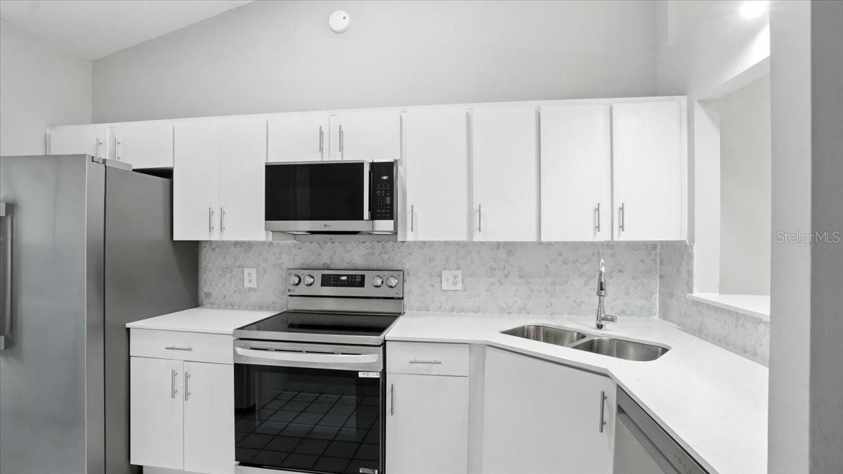Image 18 of 35 For 819 51st Way