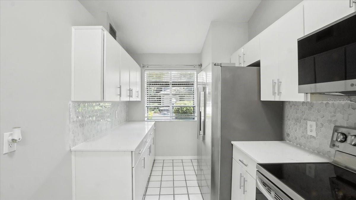 Image 19 of 35 For 819 51st Way