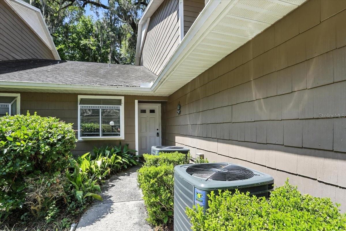 Image 2 of 35 For 819 51st Way