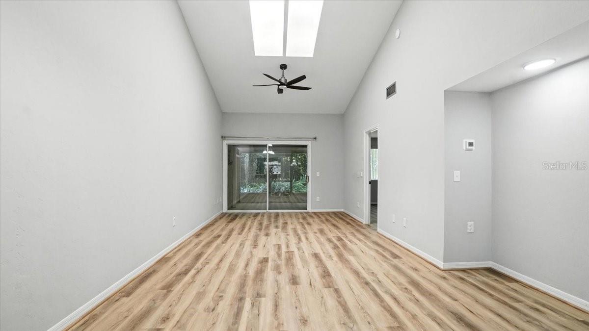 Image 6 of 35 For 819 51st Way