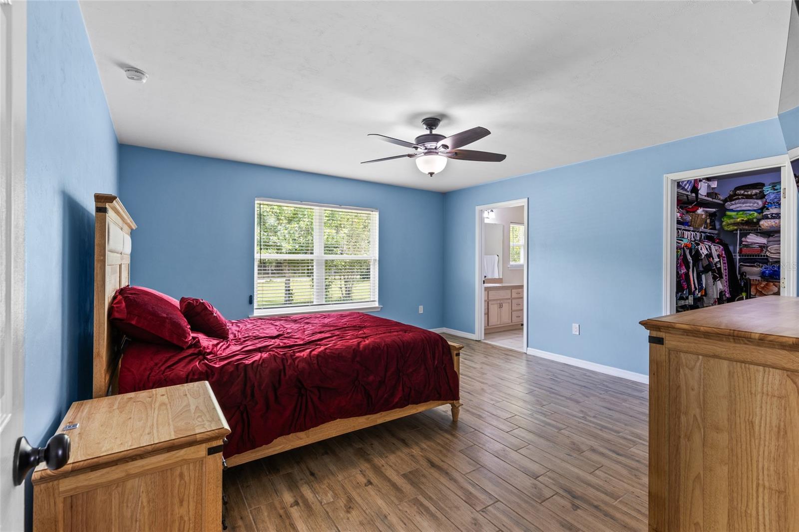 Image 13 of 39 For 24708 170th Terrace