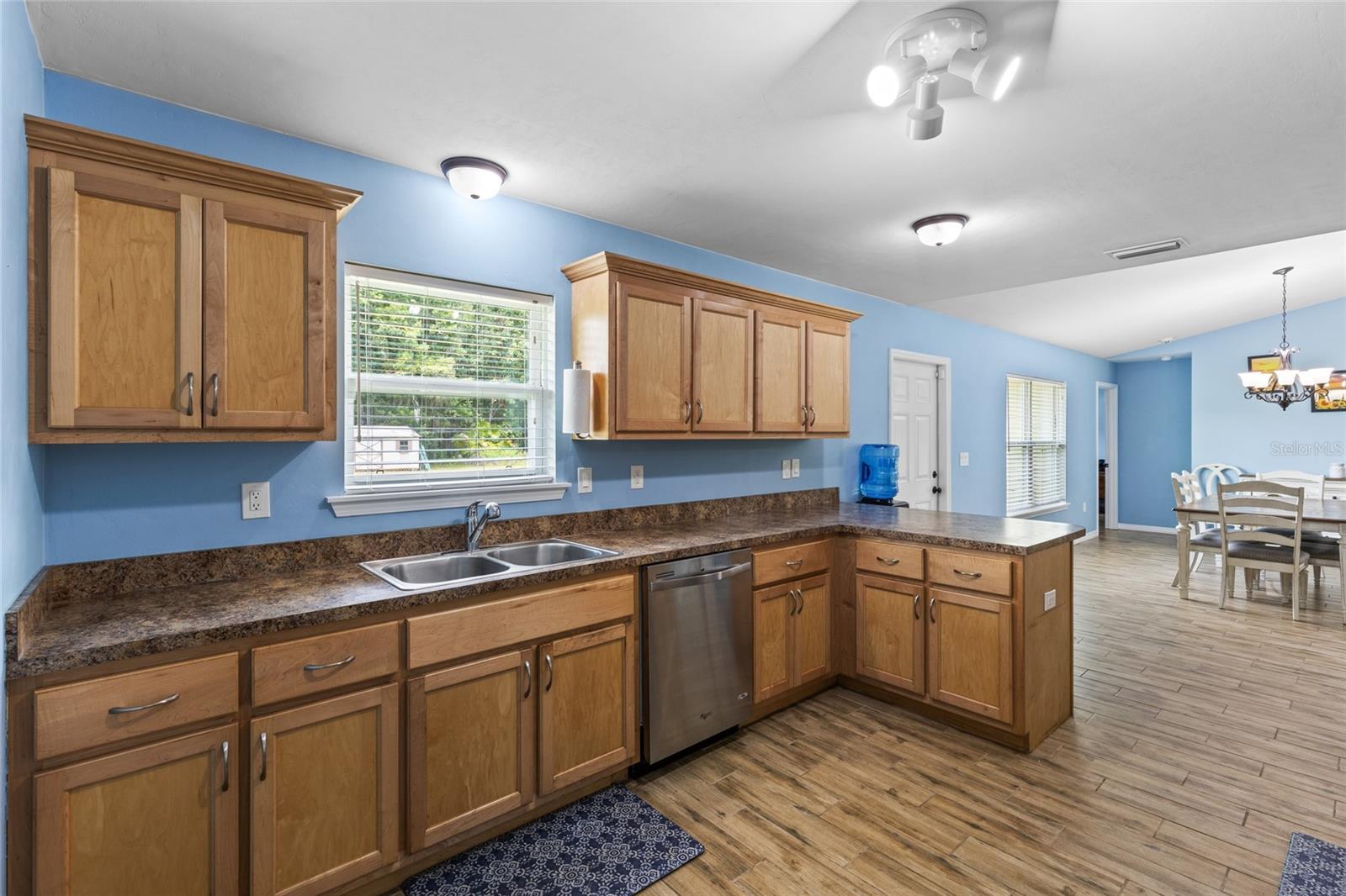 Image 9 of 39 For 24708 170th Terrace