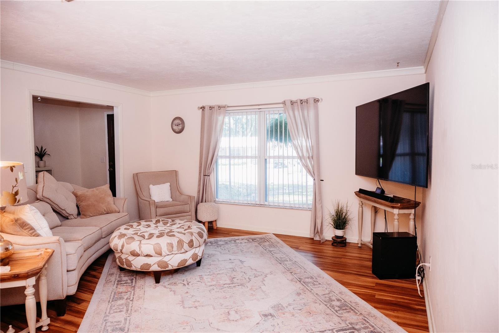 Image 16 of 35 For 9835 6th Place