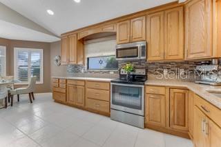 Image 11 of 29 For 916 Ashmeade Court