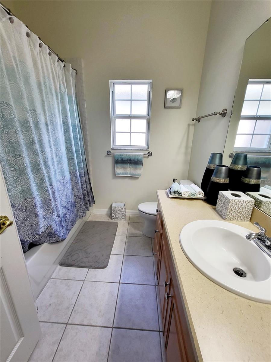 Image 17 of 29 For 929 83rd Terrace