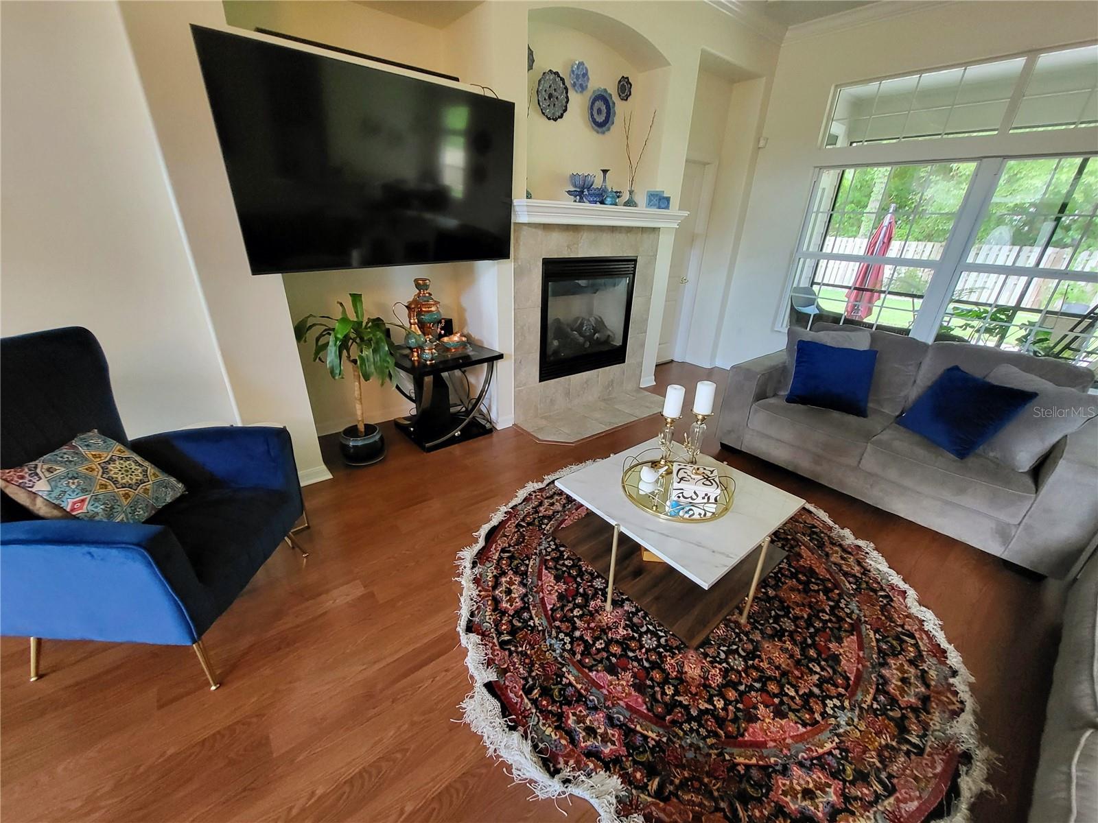 Image 6 of 29 For 929 83rd Terrace