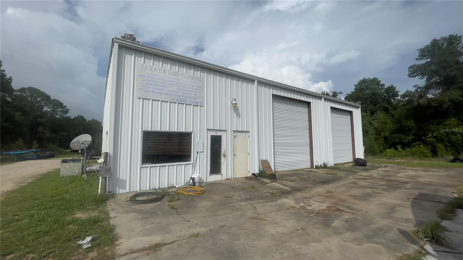 Image 2 of 4 For 440 Hathaway Avenue