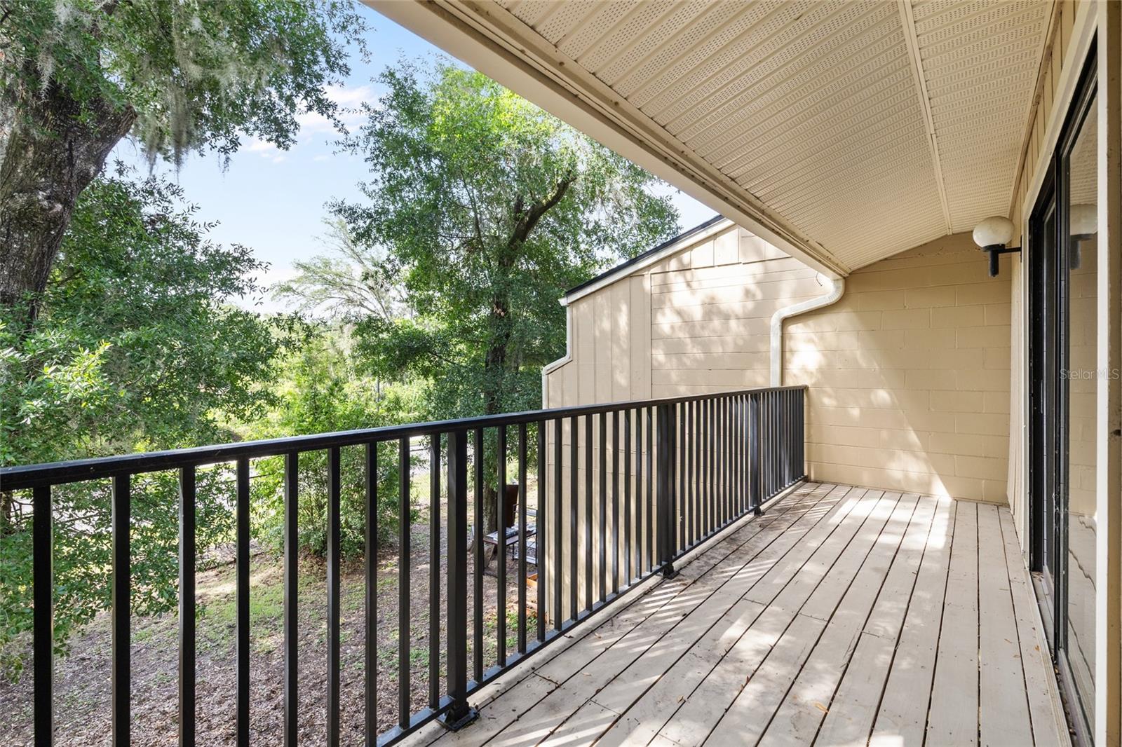 Image 27 of 33 For 507 39th Road 320