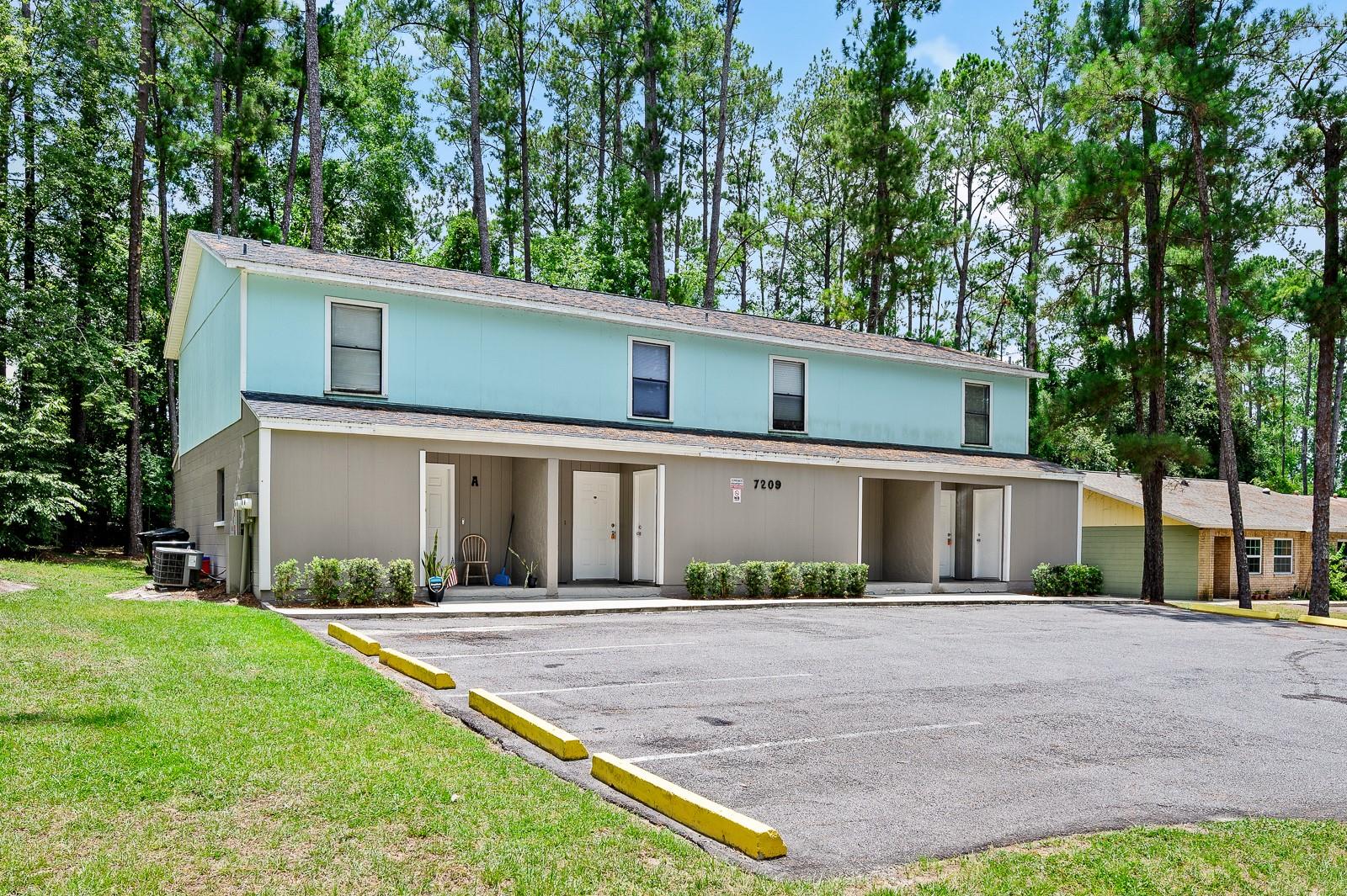 Image 2 of 26 For 7209 45th Place B