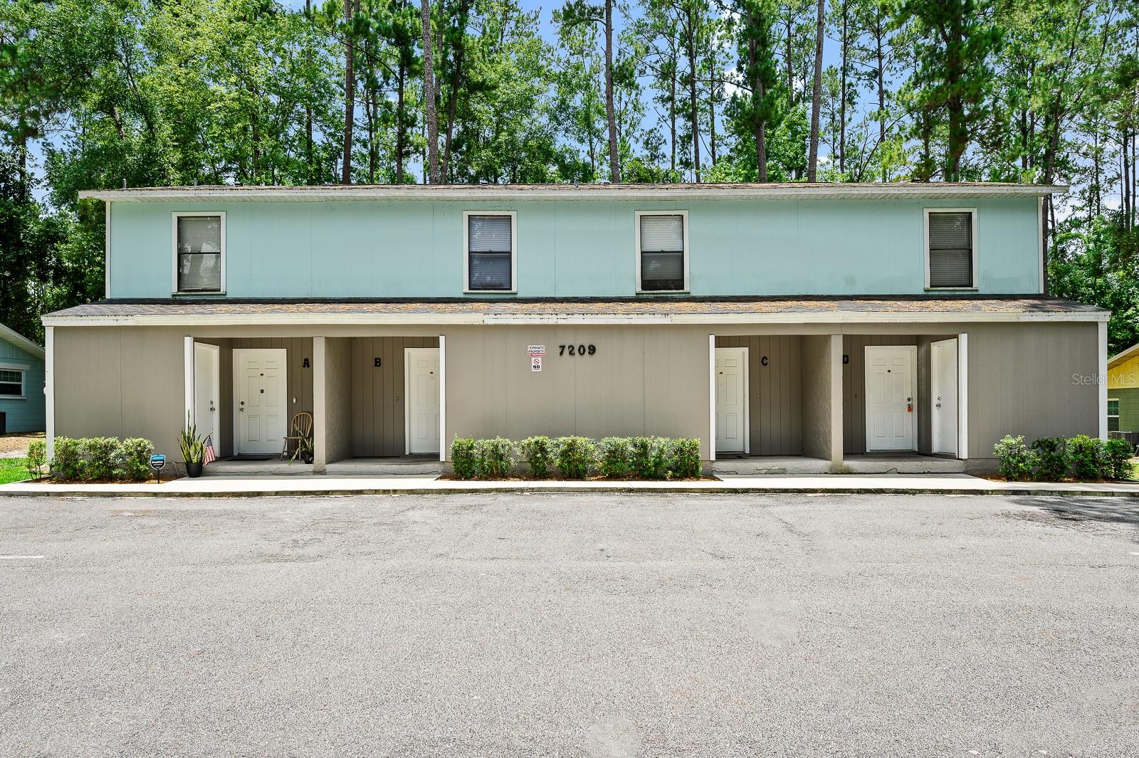 Image 3 of 26 For 7209 45th Place B