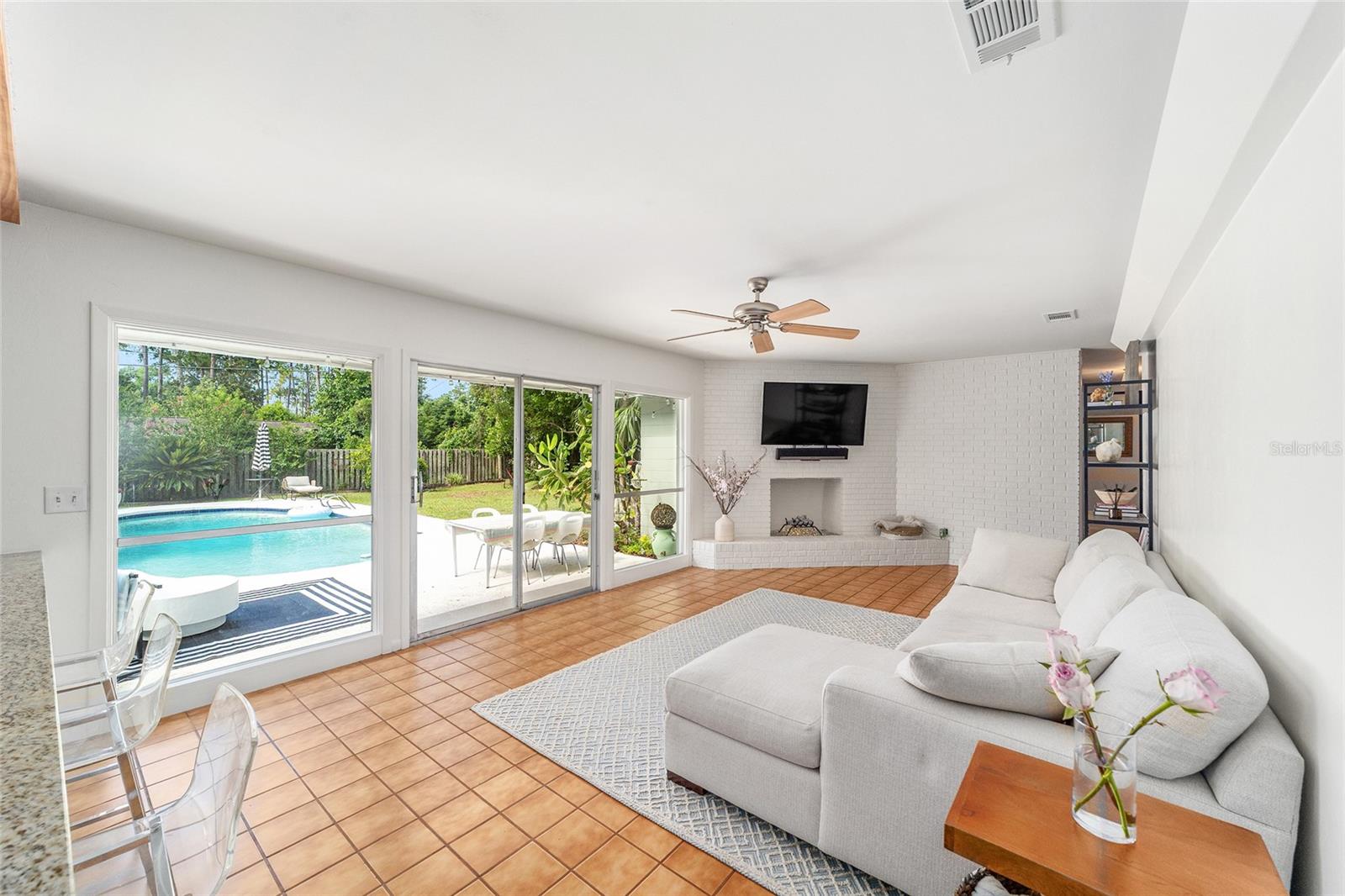 Image 11 of 24 For 2223 21st Avenue