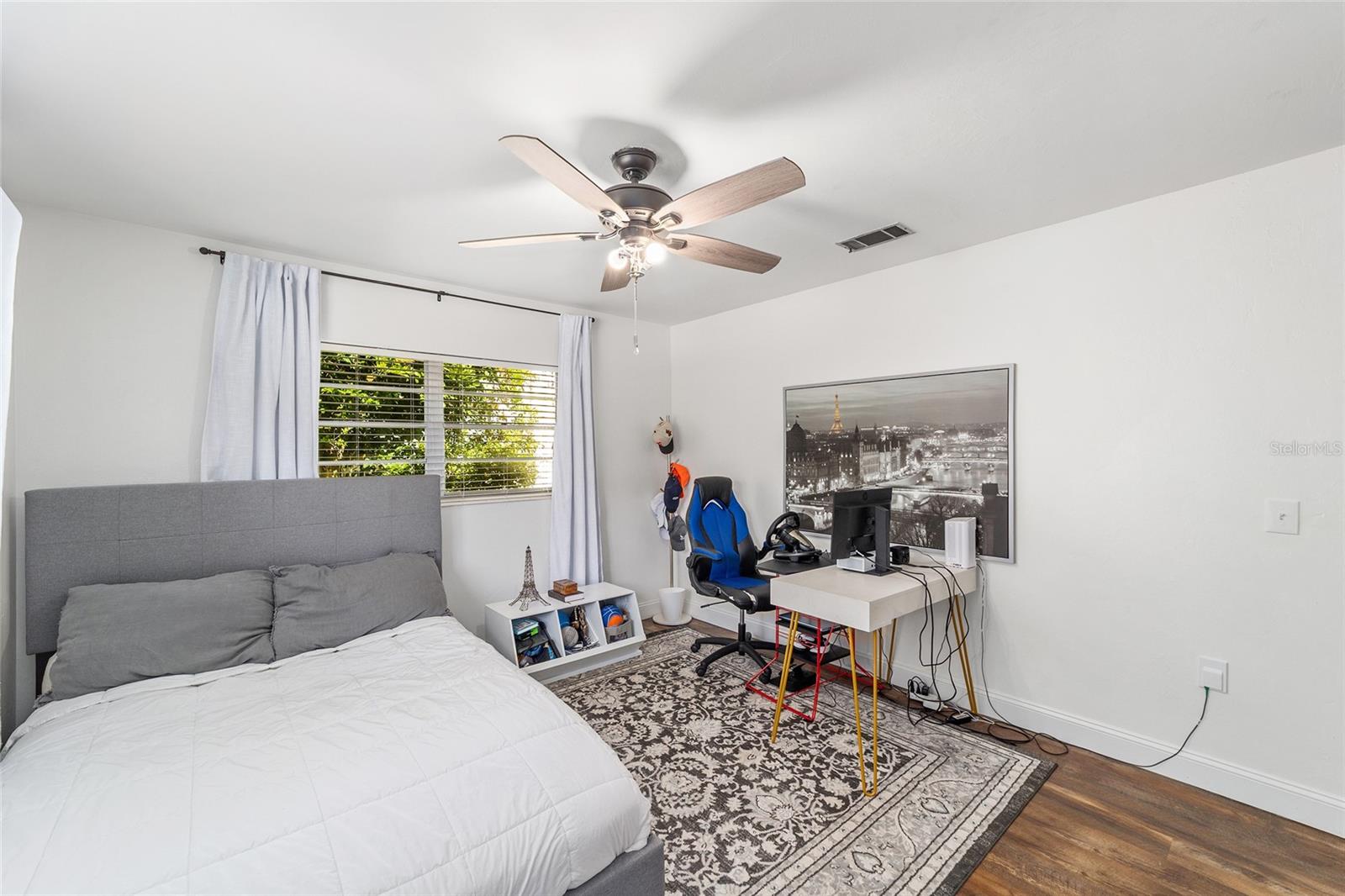 Image 17 of 24 For 2223 21st Avenue