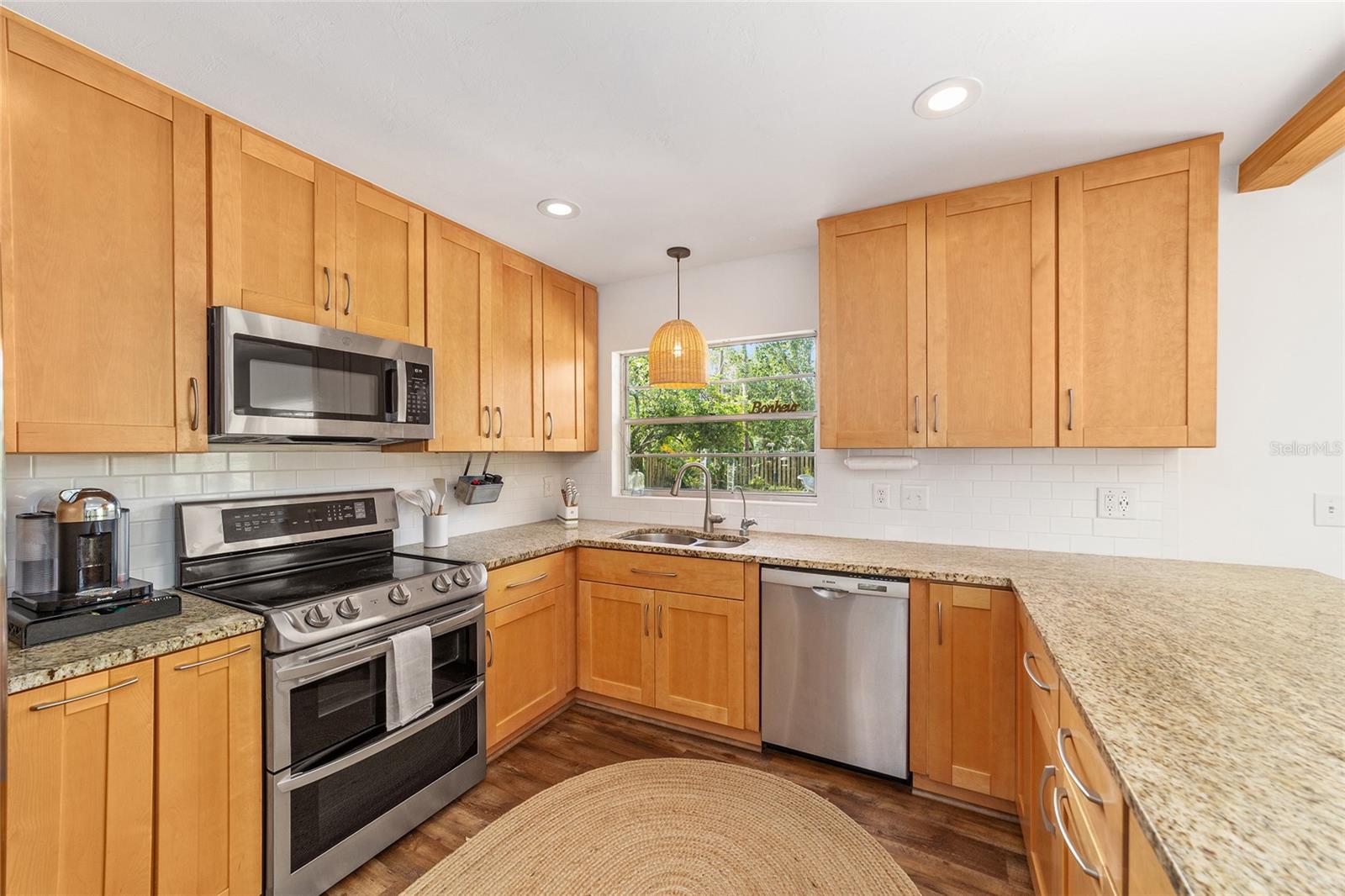 Image 9 of 24 For 2223 21st Avenue