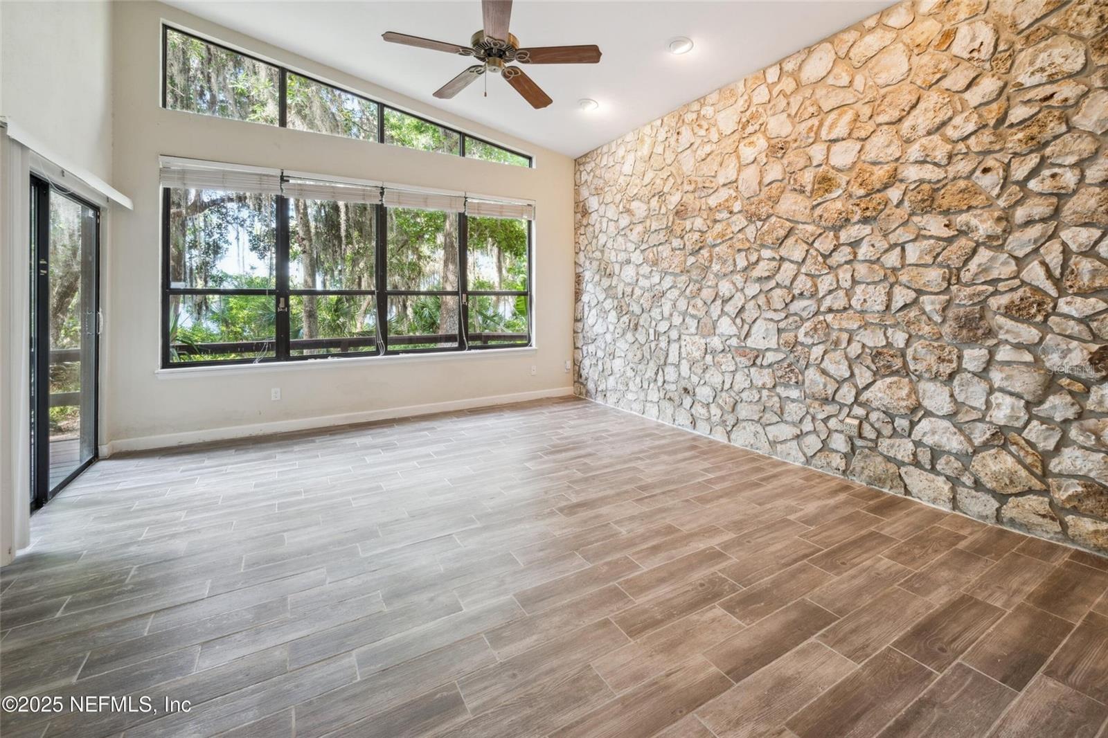 Image 18 of 70 For 110 Cypress Street