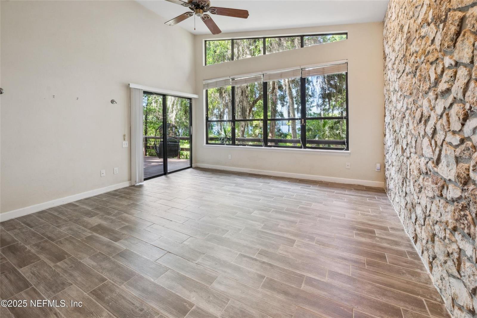 Image 19 of 70 For 110 Cypress Street