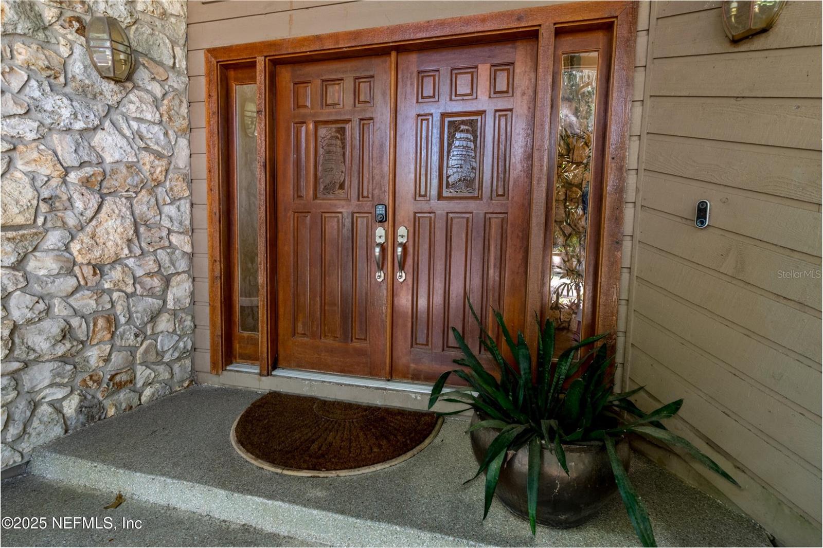 Image 4 of 70 For 110 Cypress Street