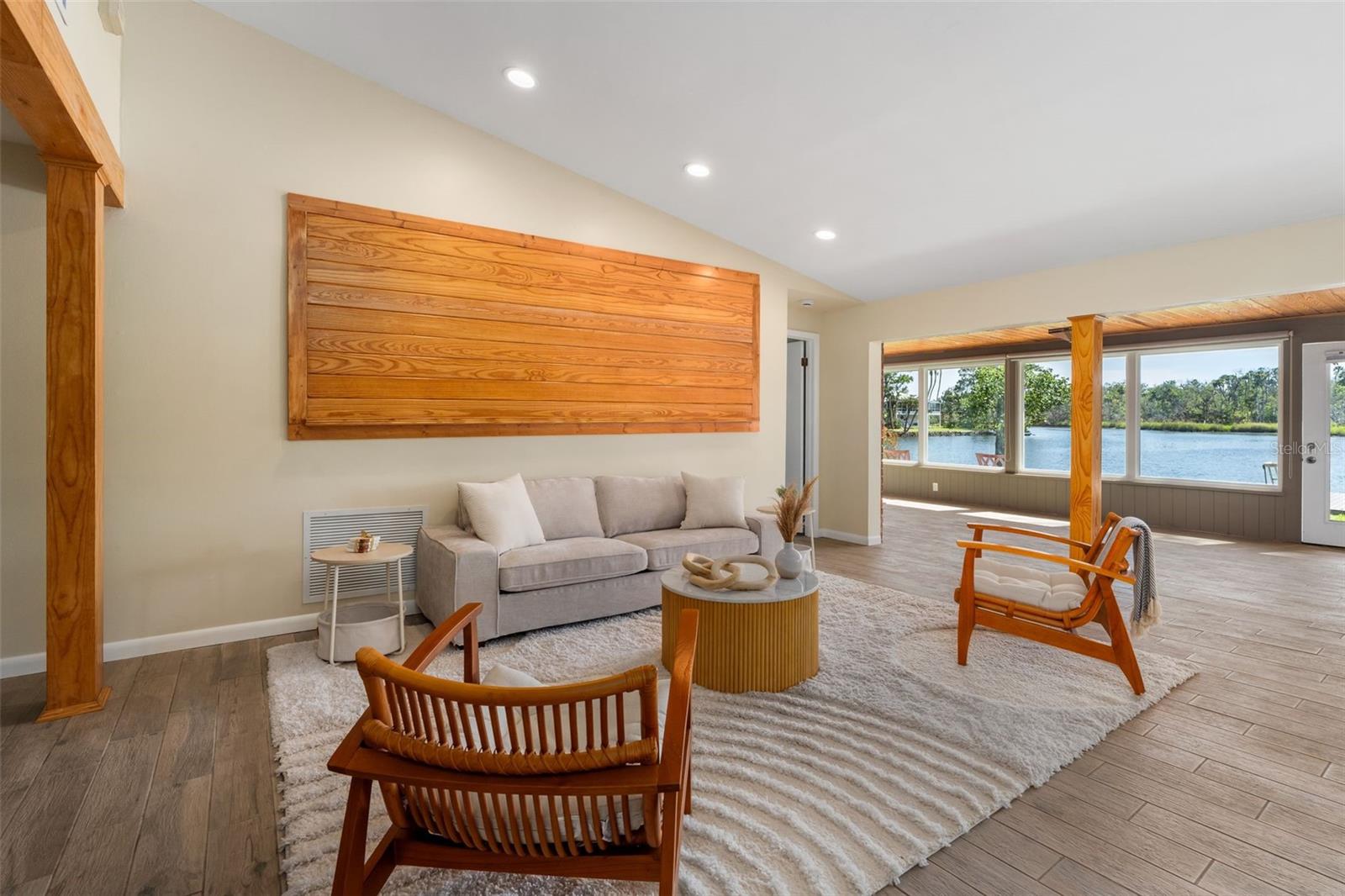 Listing photo id 16 for 900 Snug Harbor Road