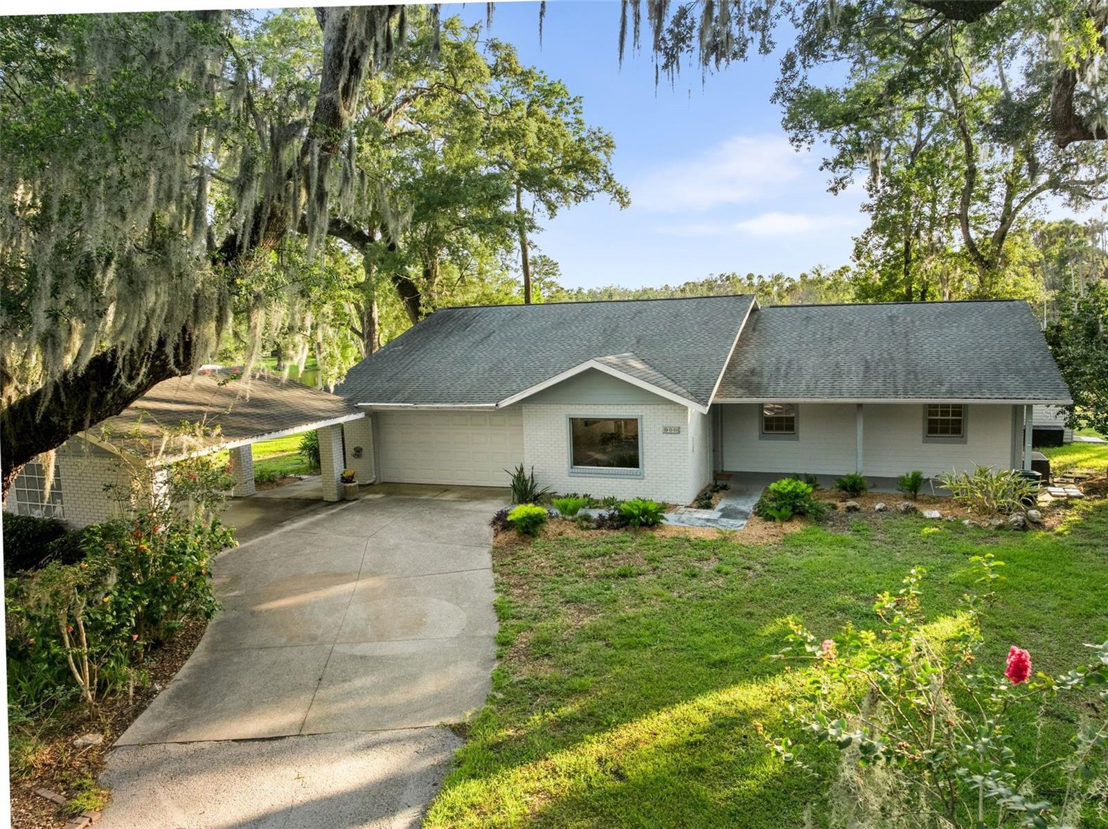 Listing photo id 0 for 900 Snug Harbor Road
