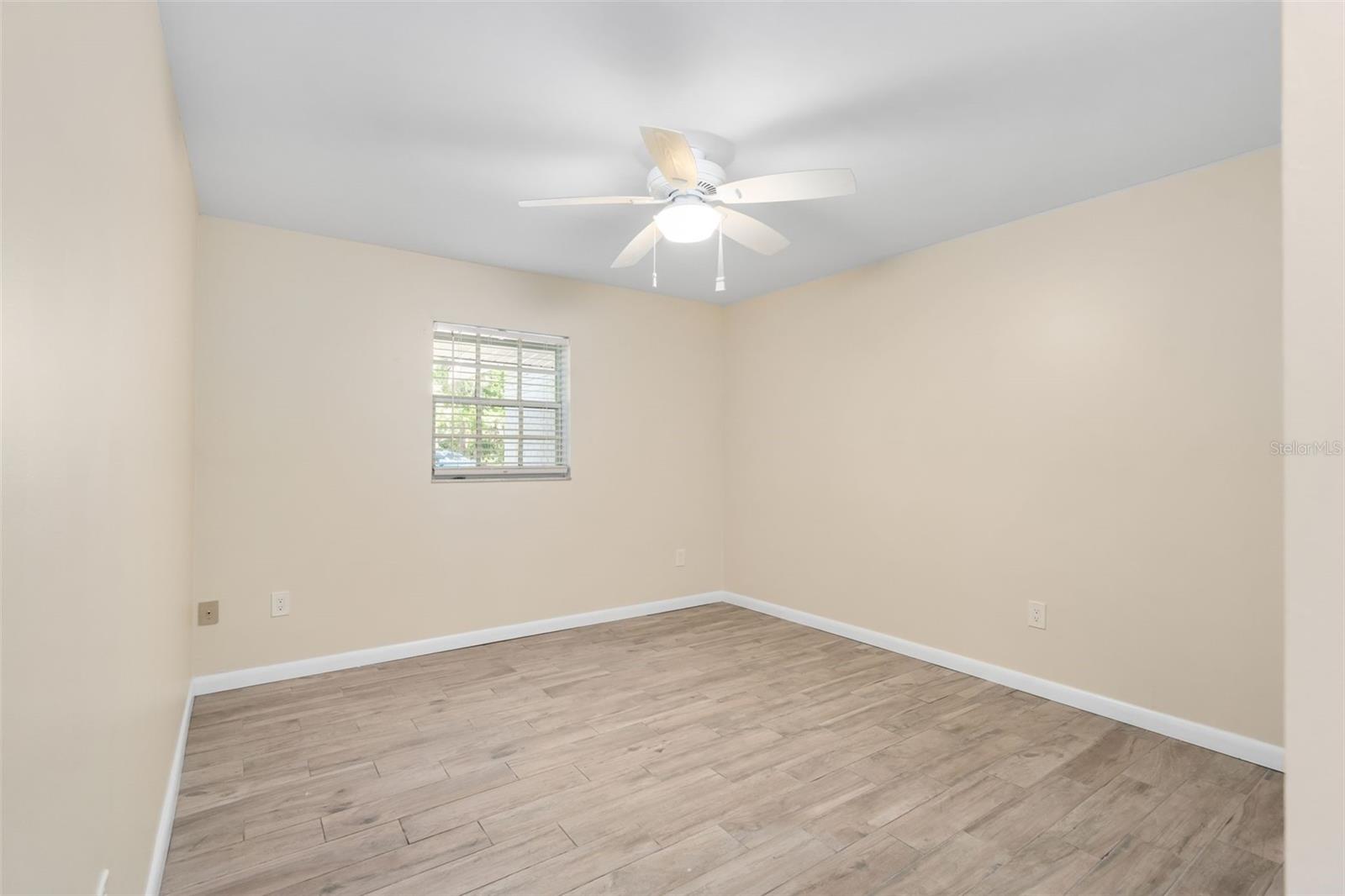 Listing photo id 30 for 900 Snug Harbor Road
