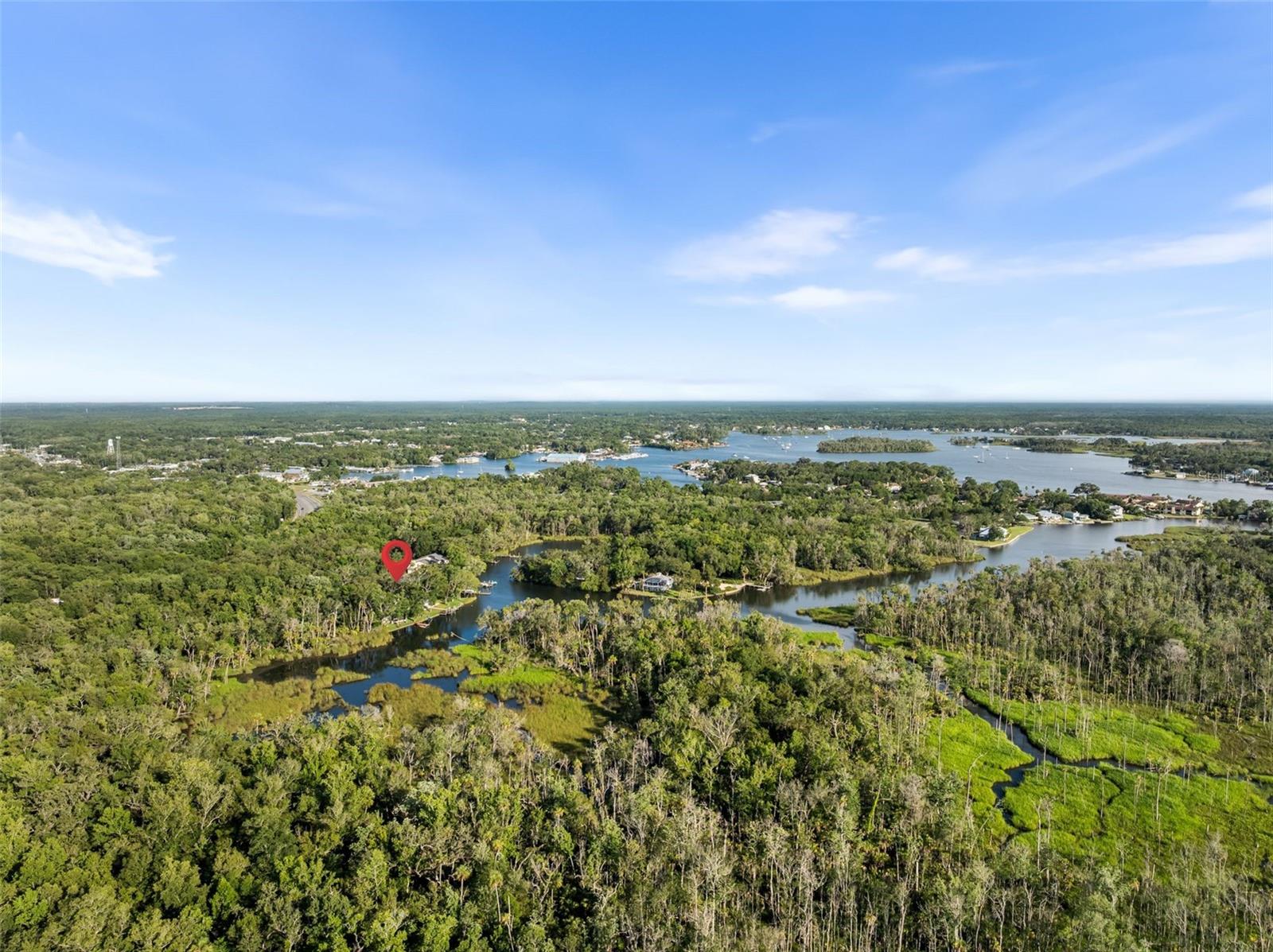 Listing photo id 2 for 900 Snug Harbor Road