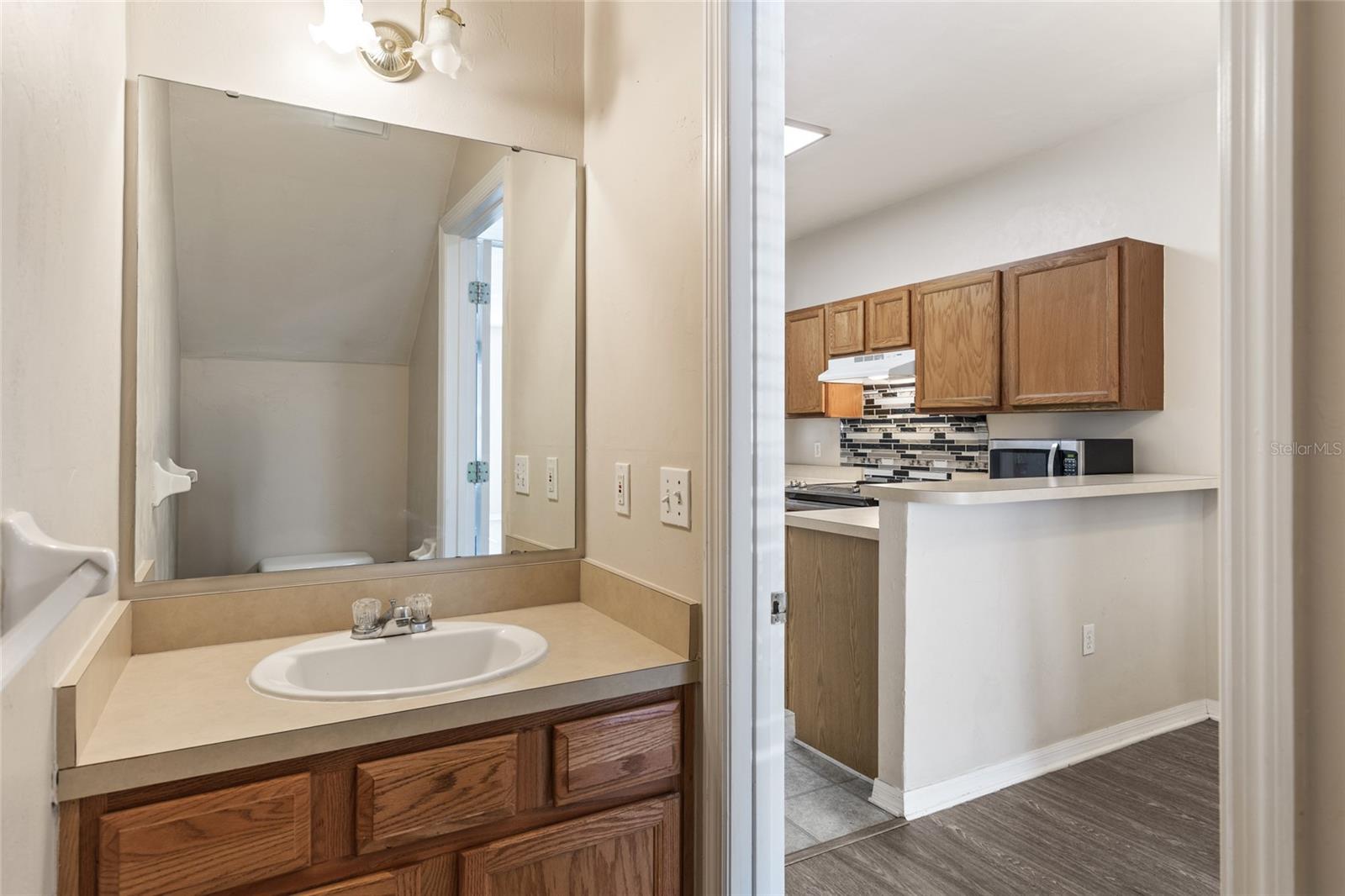 Image 12 of 18 For 3901 20th Avenue 806