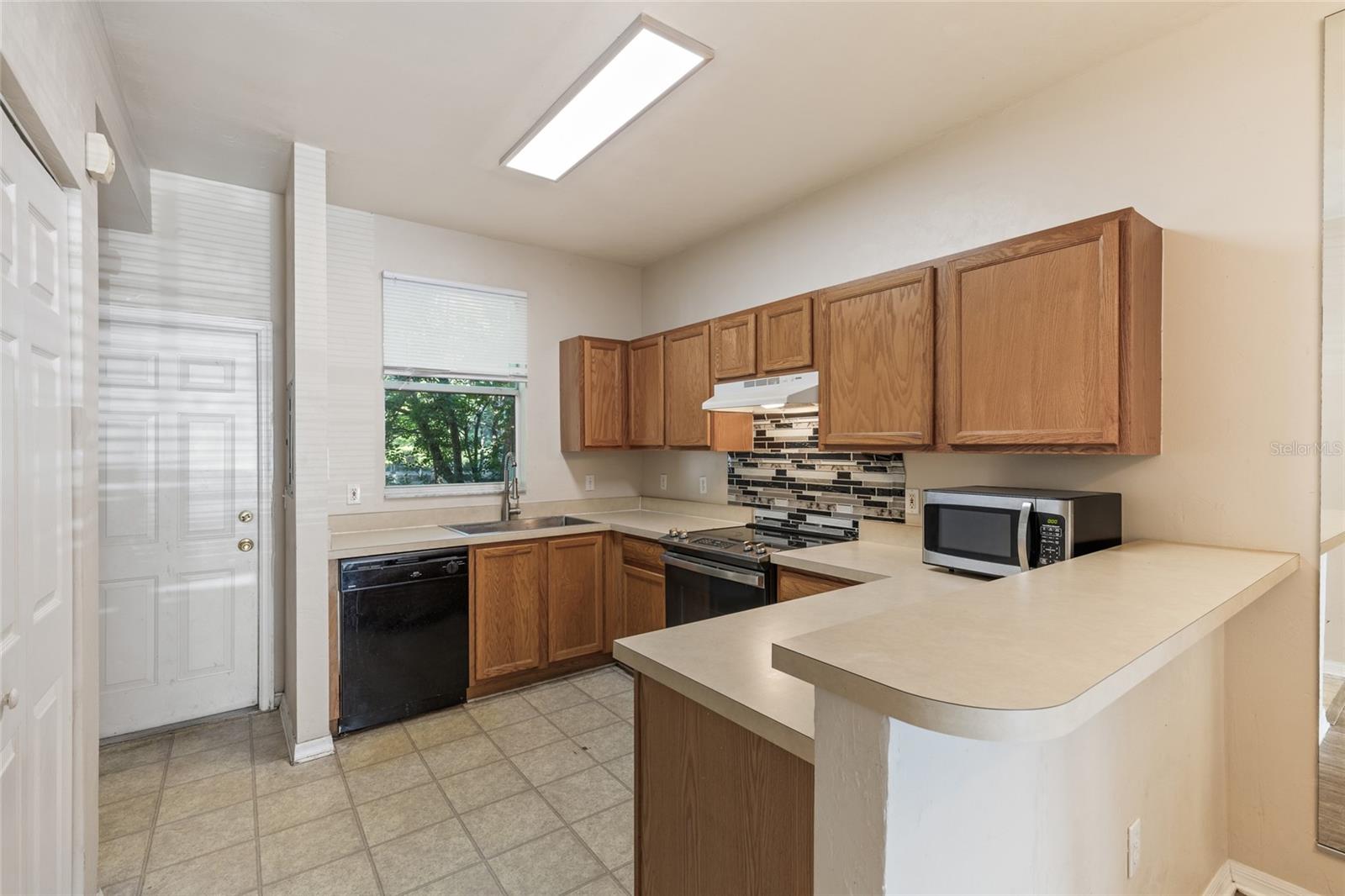 Image 8 of 18 For 3901 20th Avenue 806