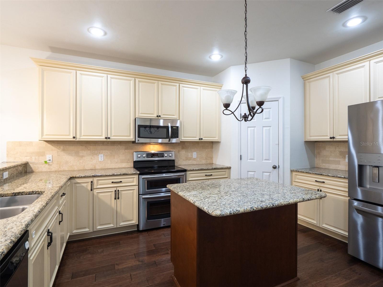 Image 10 of 37 For 1541 100th Drive