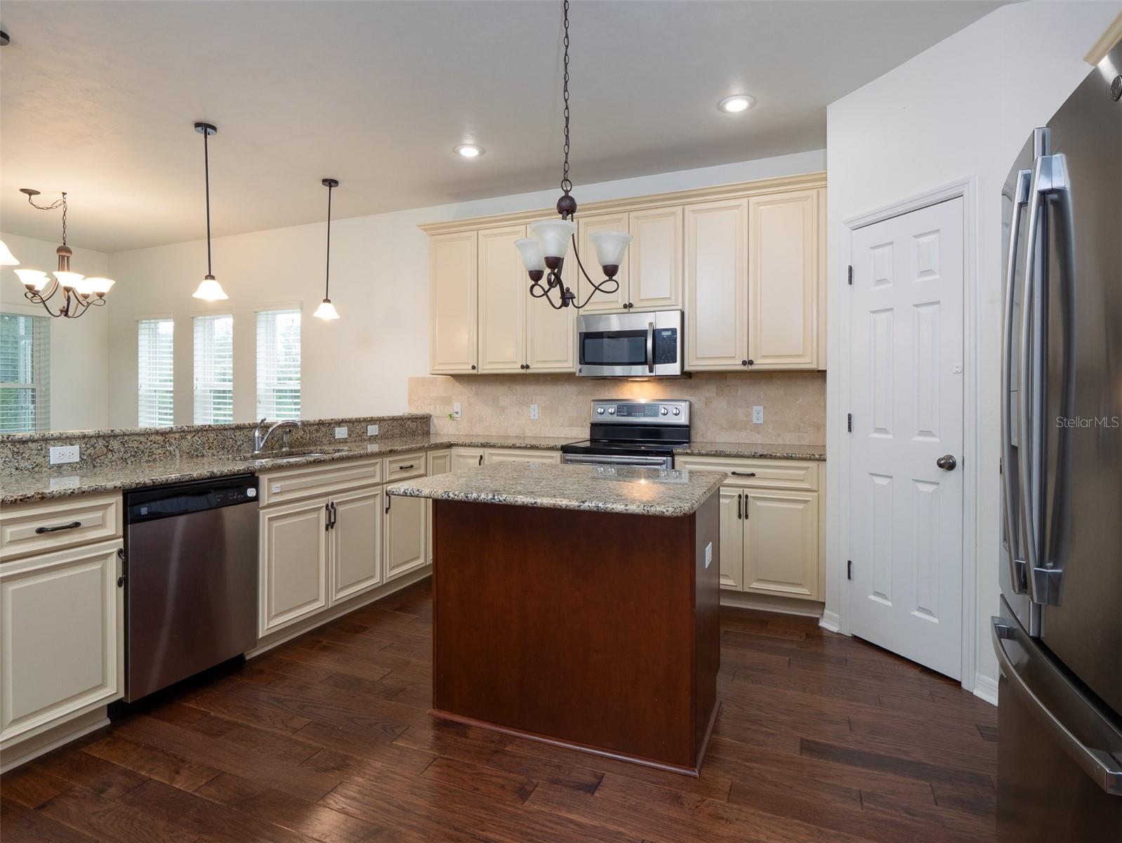 Image 8 of 37 For 1541 100th Drive