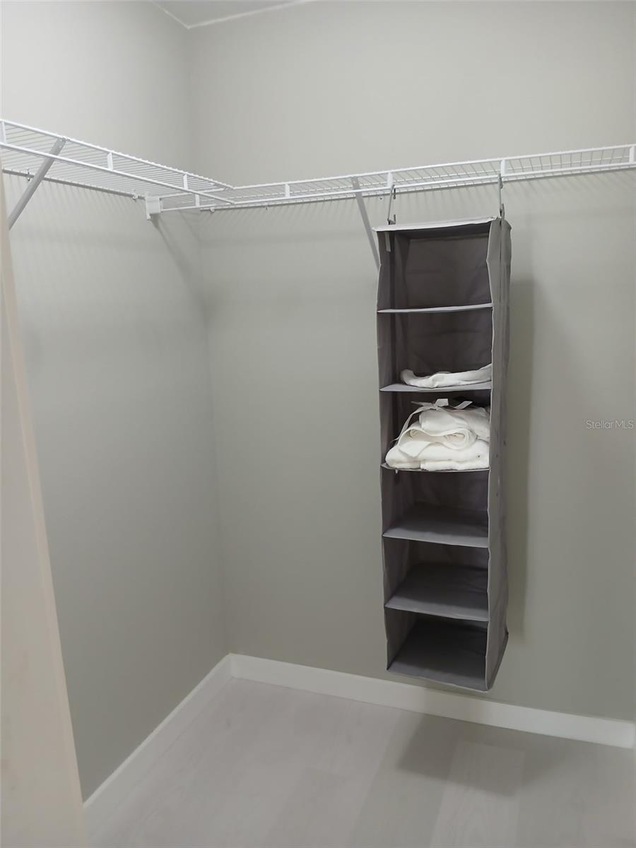 Image 11 of 24 For 6519 Newberry Road 404