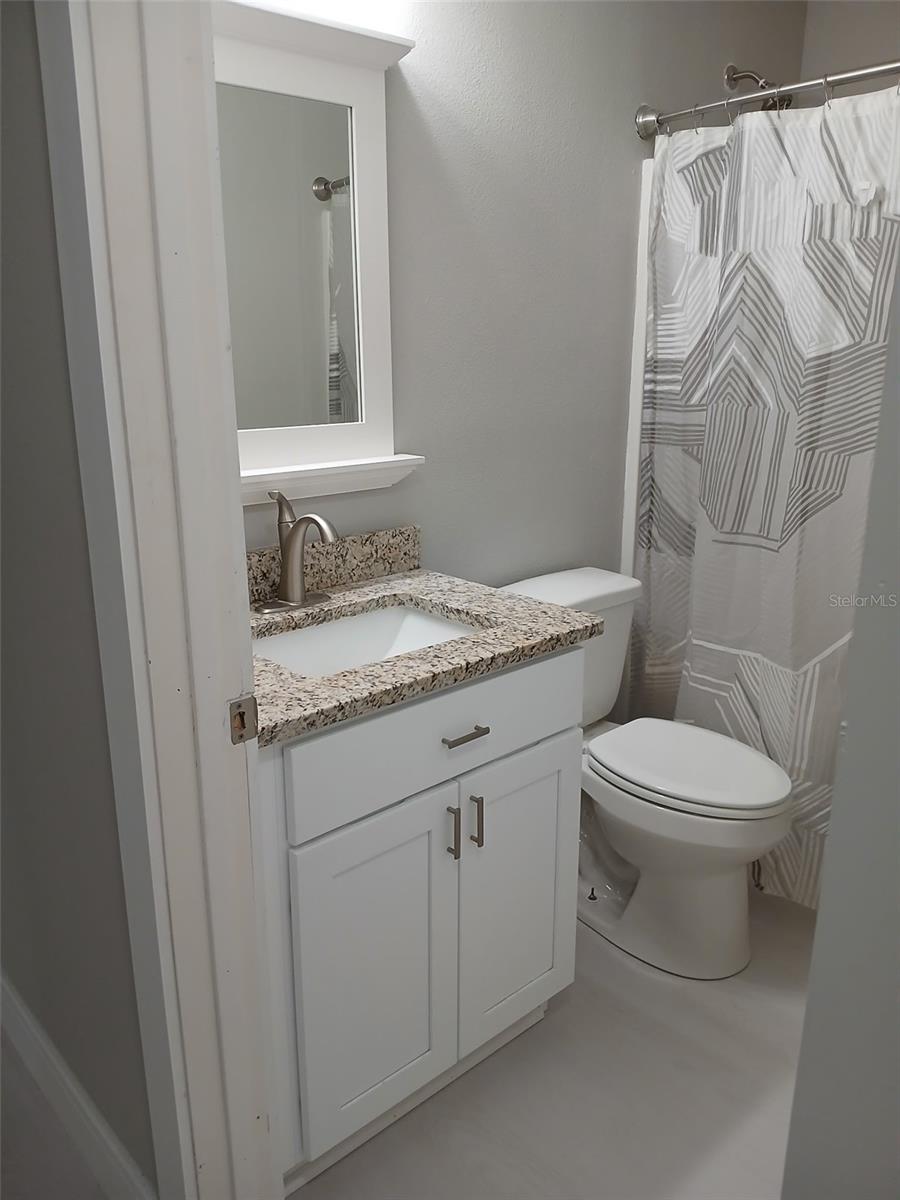 Image 13 of 24 For 6519 Newberry Road 404