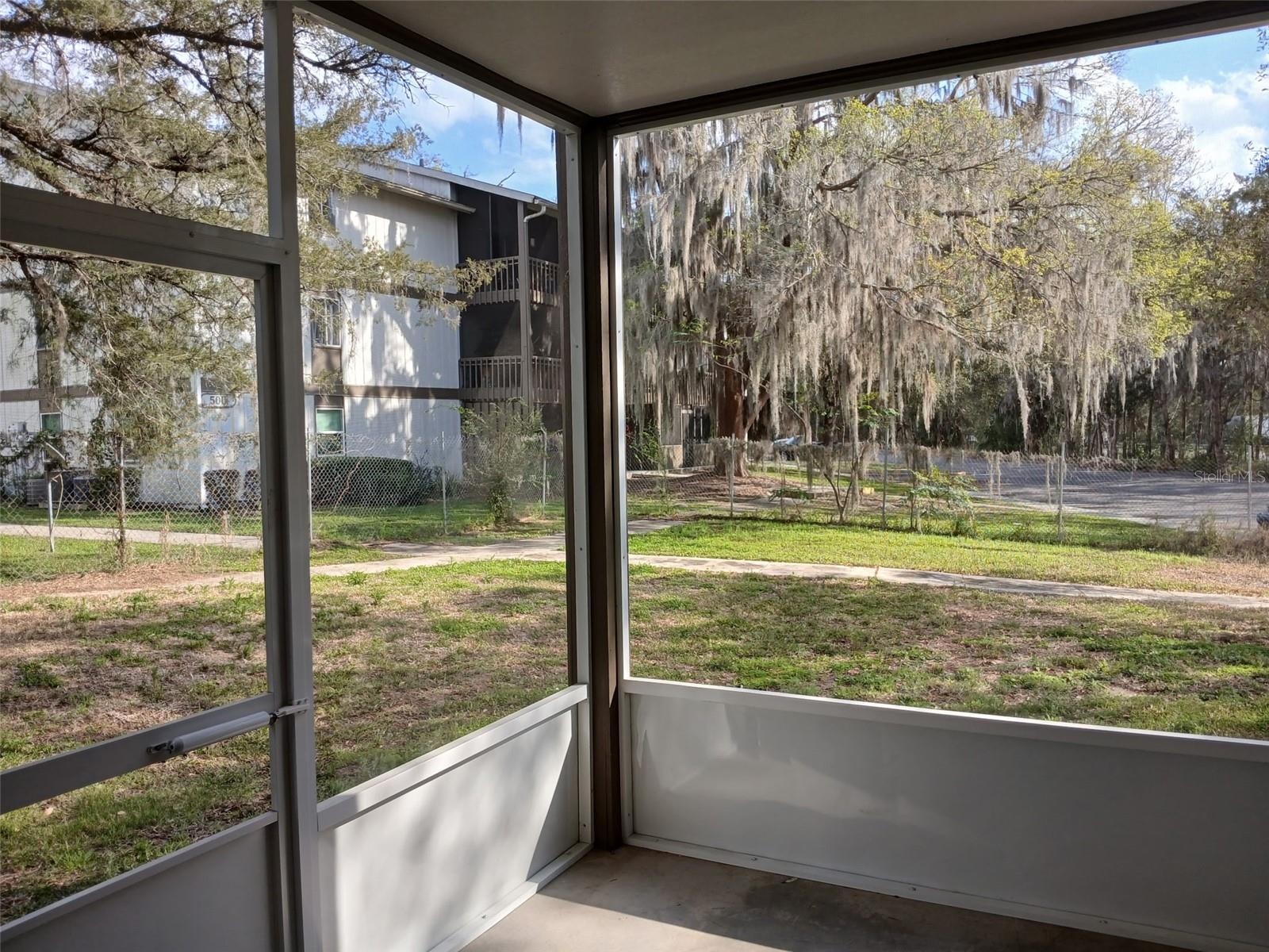 Image 20 of 24 For 6519 Newberry Road 404