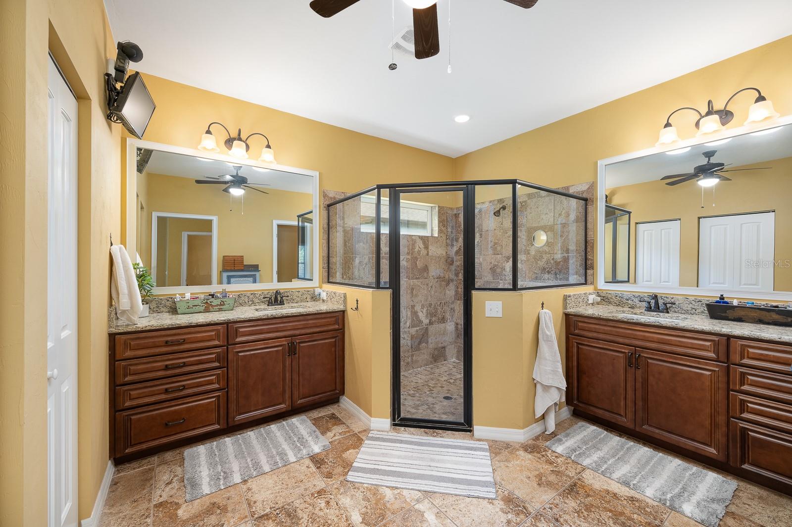 Image 20 of 44 For 7827 79th Drive