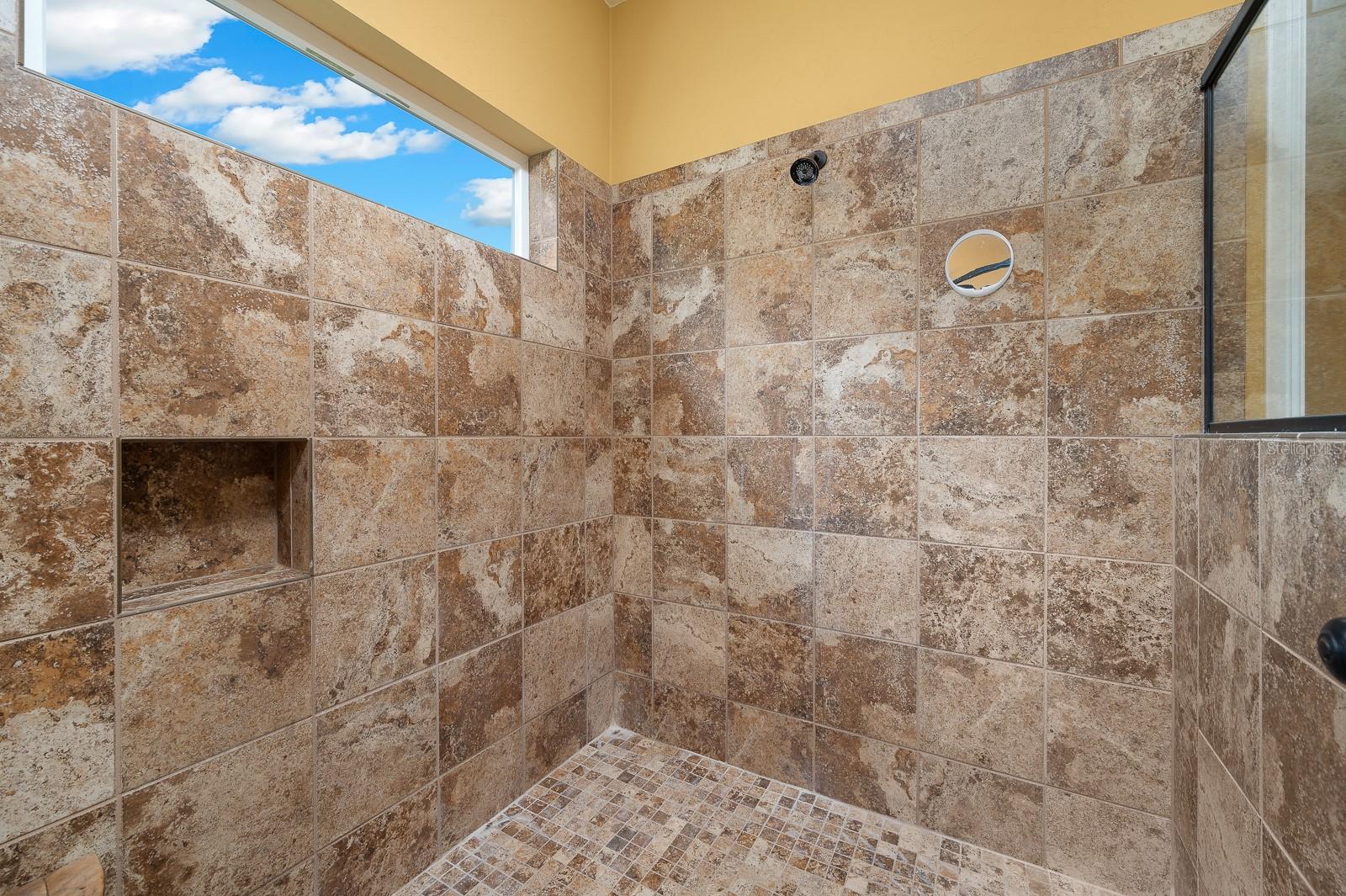 Image 23 of 44 For 7827 79th Drive