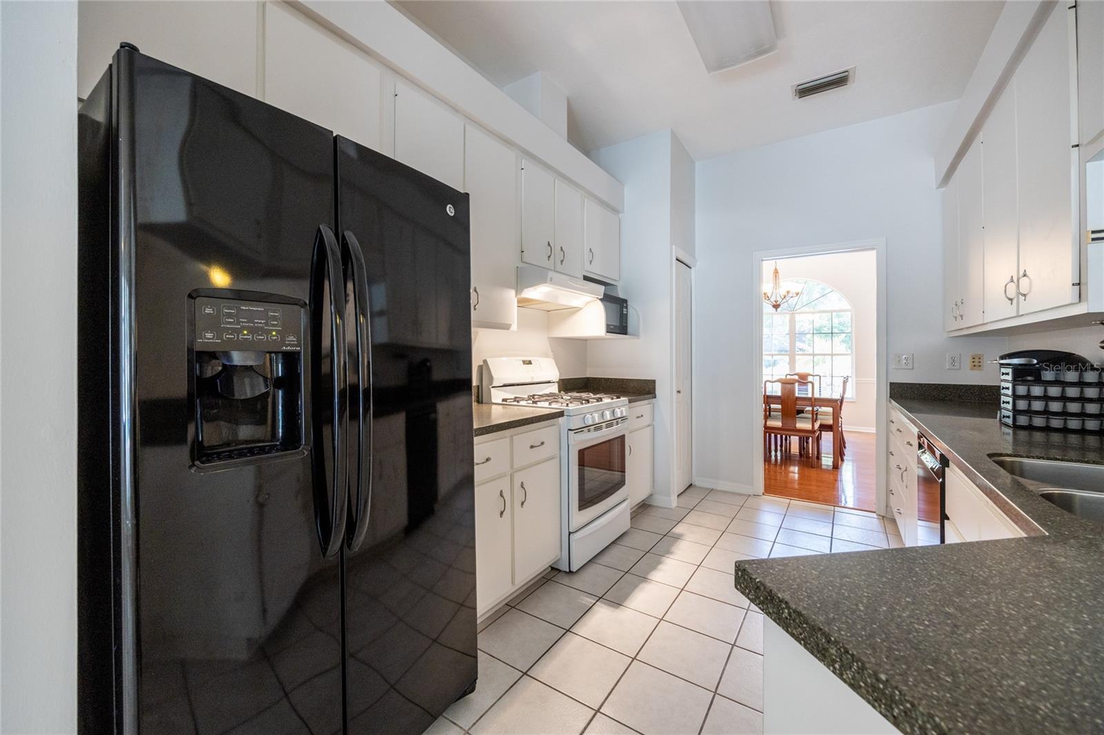 Image 17 of 73 For 2013 76th Terrace