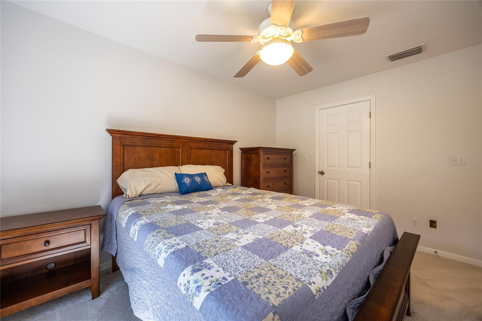 Image 40 of 73 For 2013 76th Terrace