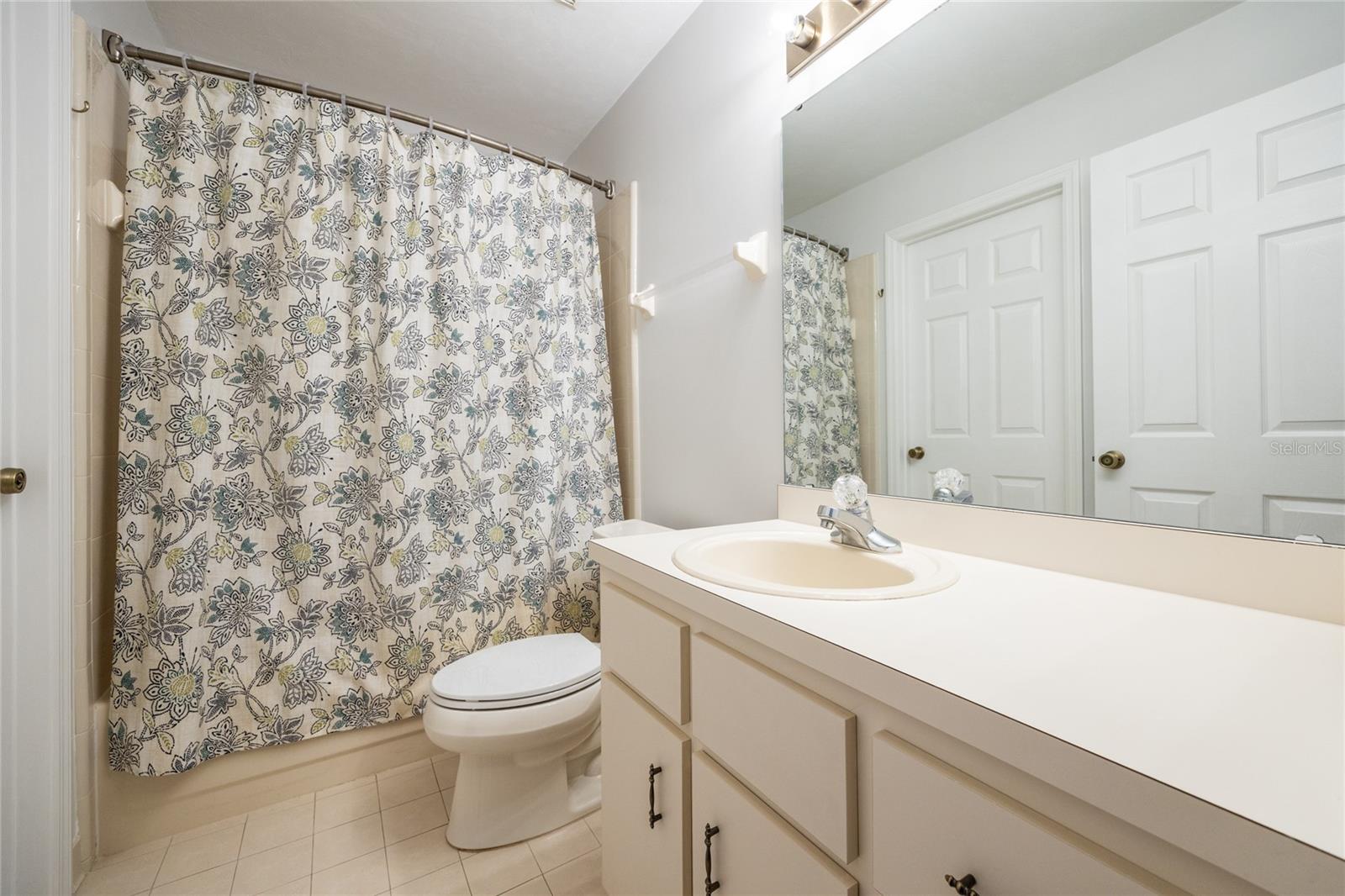 Image 42 of 73 For 2013 76th Terrace