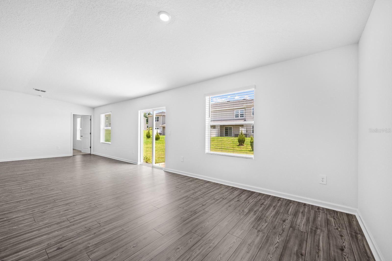 Image 16 of 38 For 14491 165t Th Road
