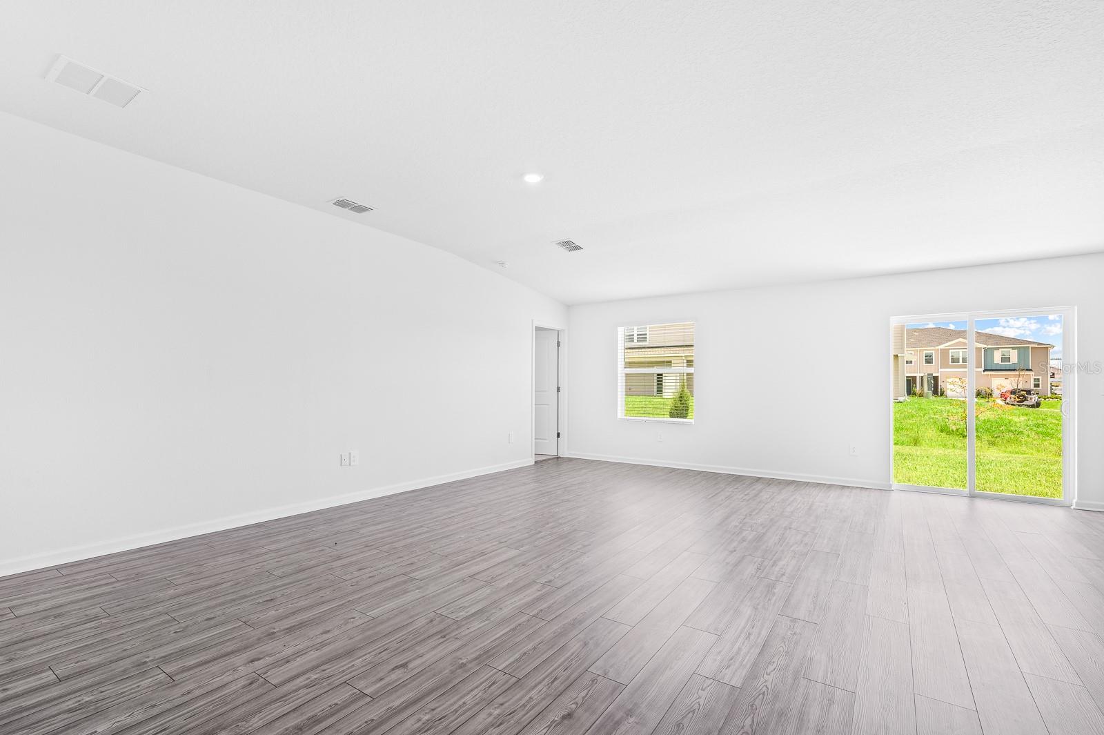 Image 8 of 38 For 14491 165t Th Road
