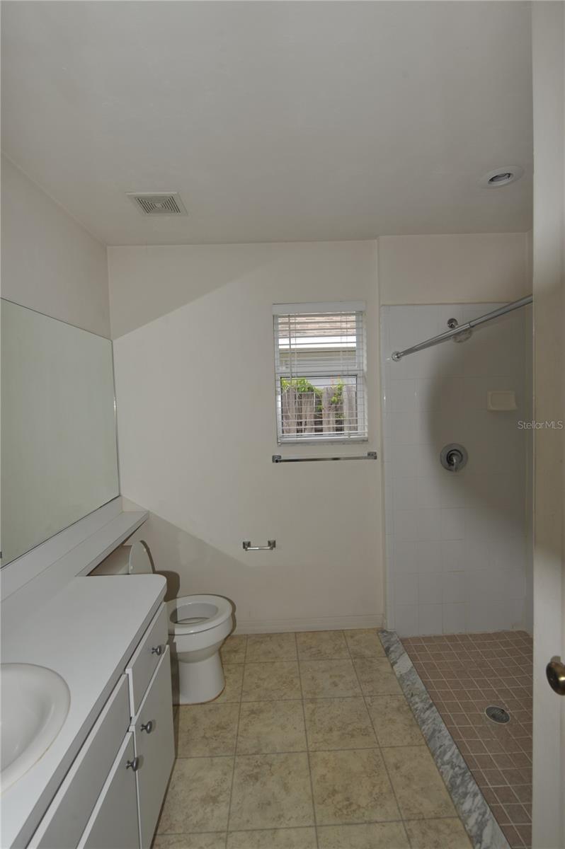 Image 31 of 51 For 4930 20 Drive