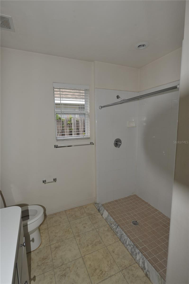 Image 34 of 51 For 4930 20 Drive