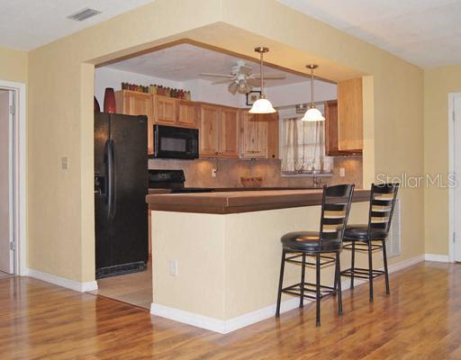 Image 5 of 30 For 487 Midway Drive B