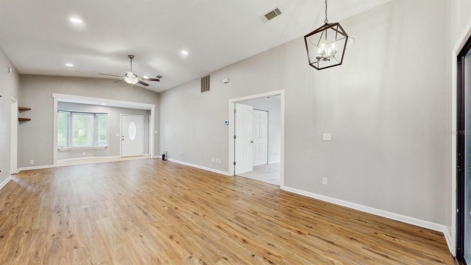 Image 8 of 34 For 7320 21st Way