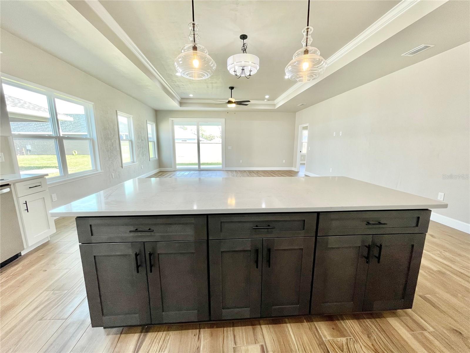 Image 6 of 49 For 1021 67th Way